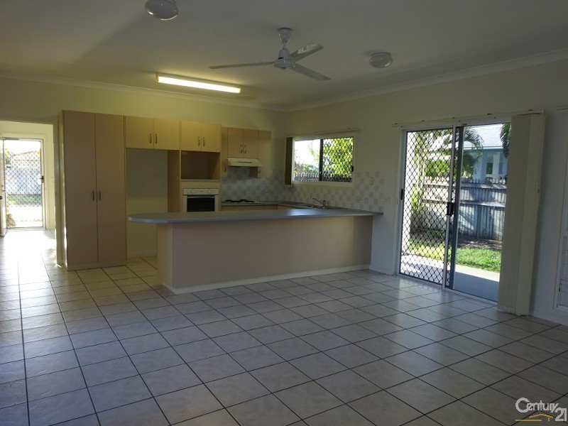 2 Cardwell Court, Kirwan QLD 4817