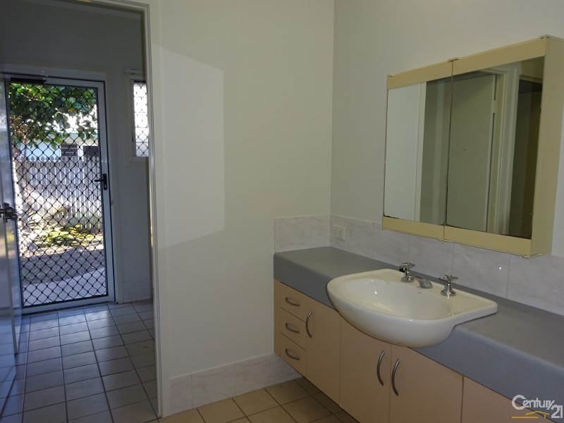 2 Cardwell Court, Kirwan QLD 4817