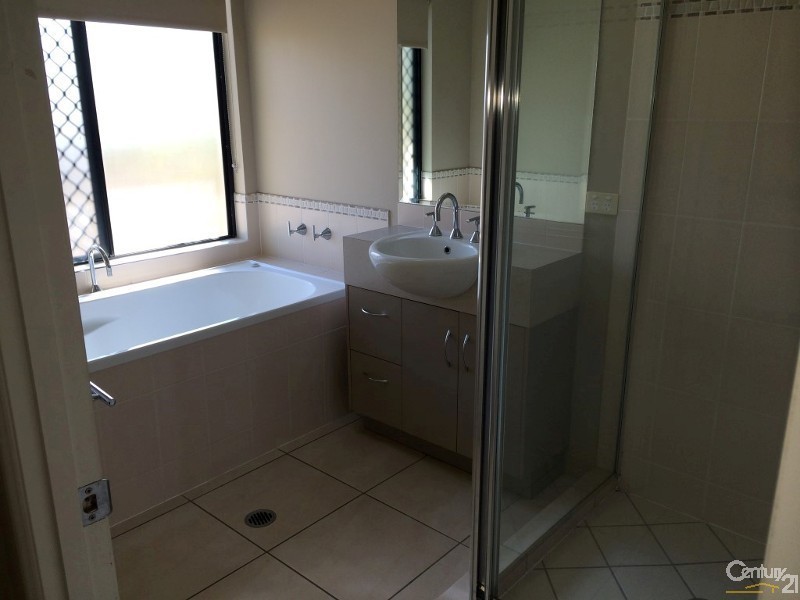 82 Tennessee Way, Kelso QLD 4815