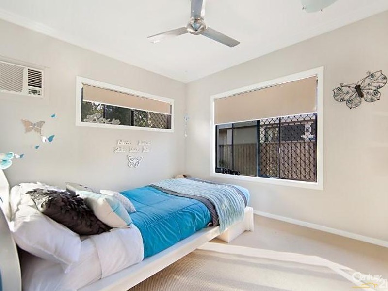 19 Eshelby Street, Bushland Beach QLD 4818