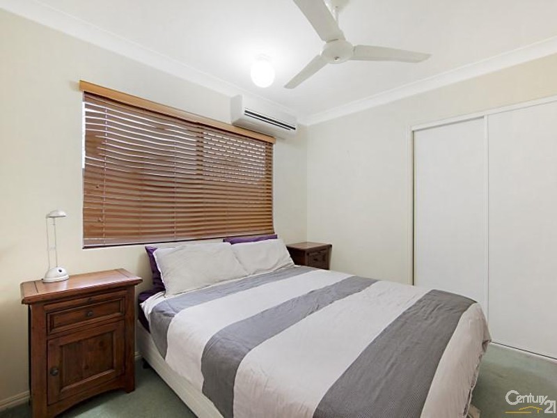 31 Timbury Way, Mount Louisa QLD 4814