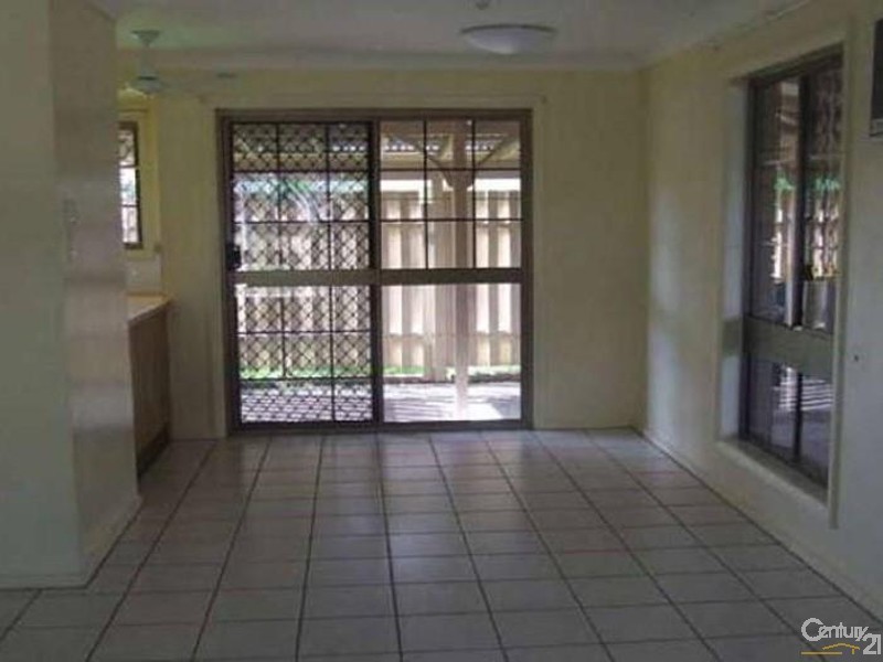 2 Roma Court, Kelso QLD 4815