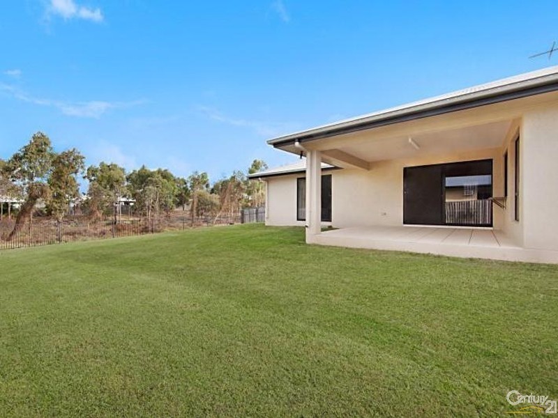 17 Minstrel Court, Bushland Beach QLD 4818