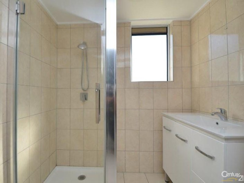 4 Neill Street, Kirwan QLD 4817