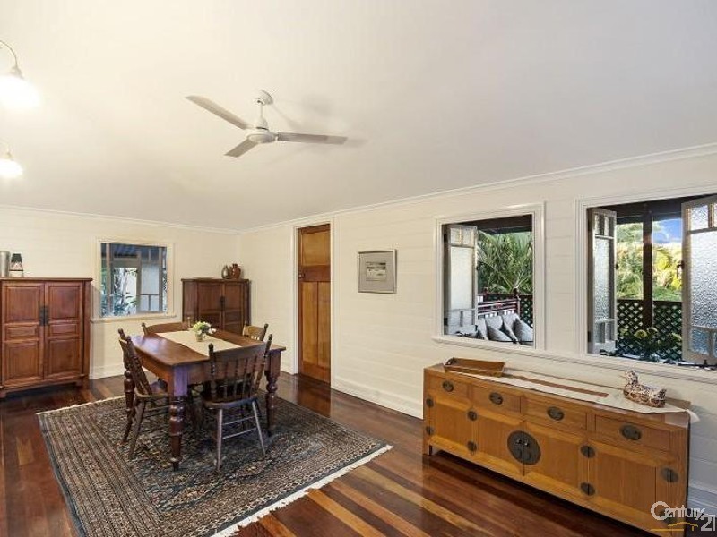 30 Ahearne Street, Hermit Park QLD 4812