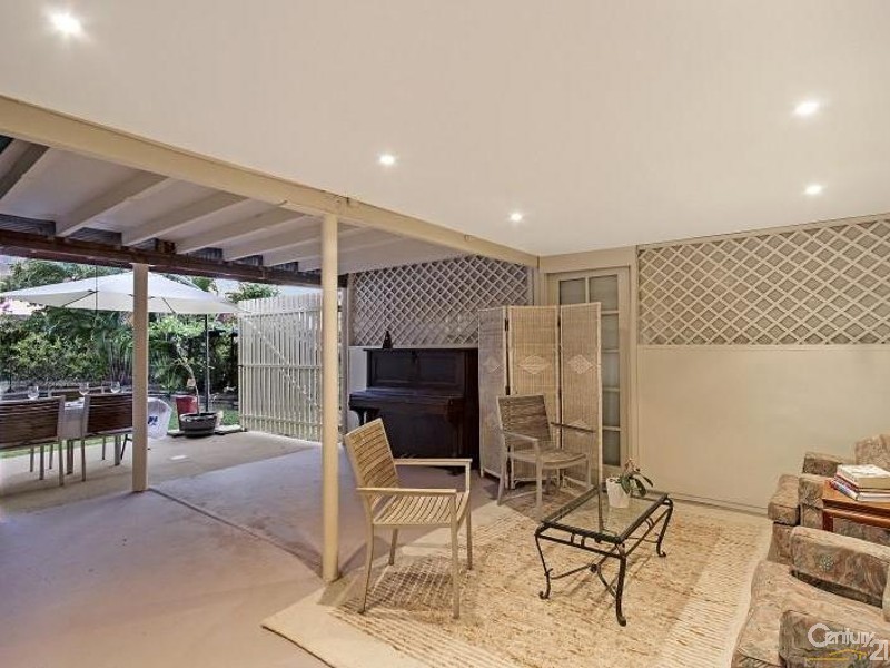 30 Ahearne Street, Hermit Park QLD 4812