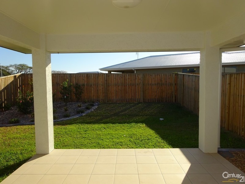 81 Riveredge Boulevard, Oonoonba QLD 4811