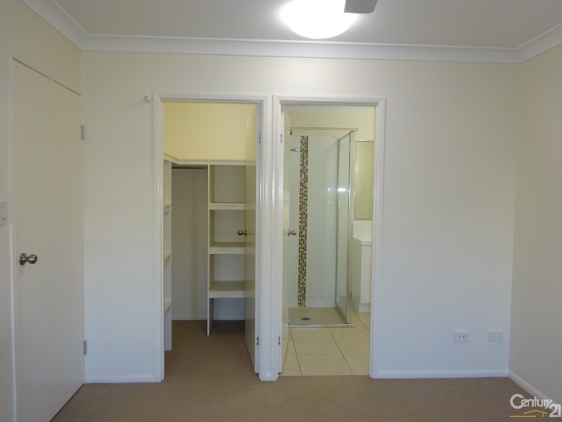 81 Riveredge Boulevard, Oonoonba QLD 4811