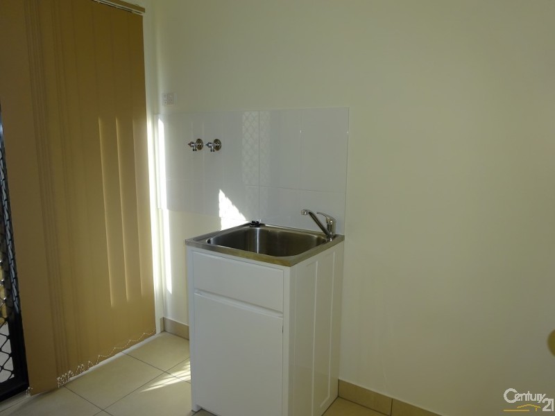 81 Riveredge Boulevard, Oonoonba QLD 4811