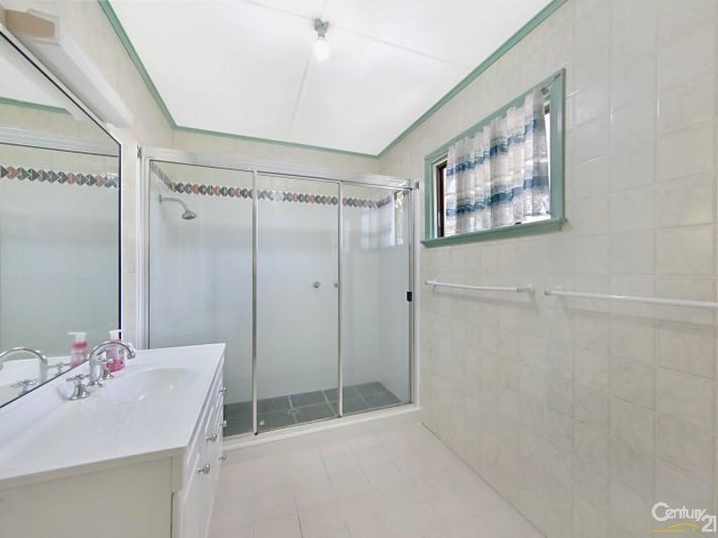 30 Canara Street, Cranbrook QLD 4814