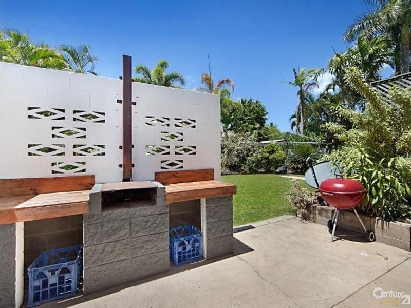 30 Canara Street, Cranbrook QLD 4814