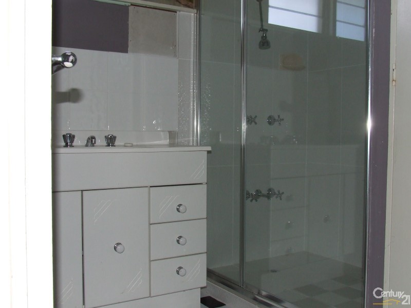 31 Reef Street, Saunders Beach QLD 4818