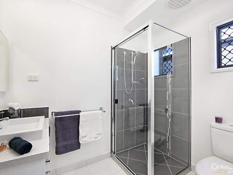 5 Stockton Elbow, Mount Louisa QLD 4814