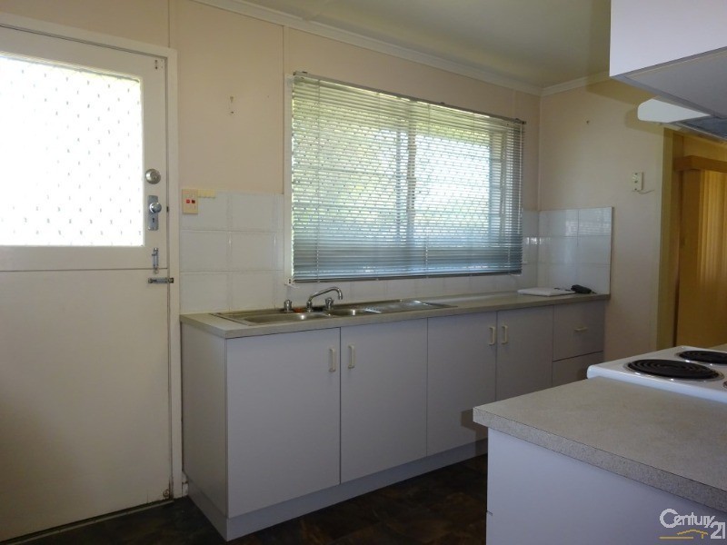 11 Kenealy Street, Aitkenvale QLD 4814