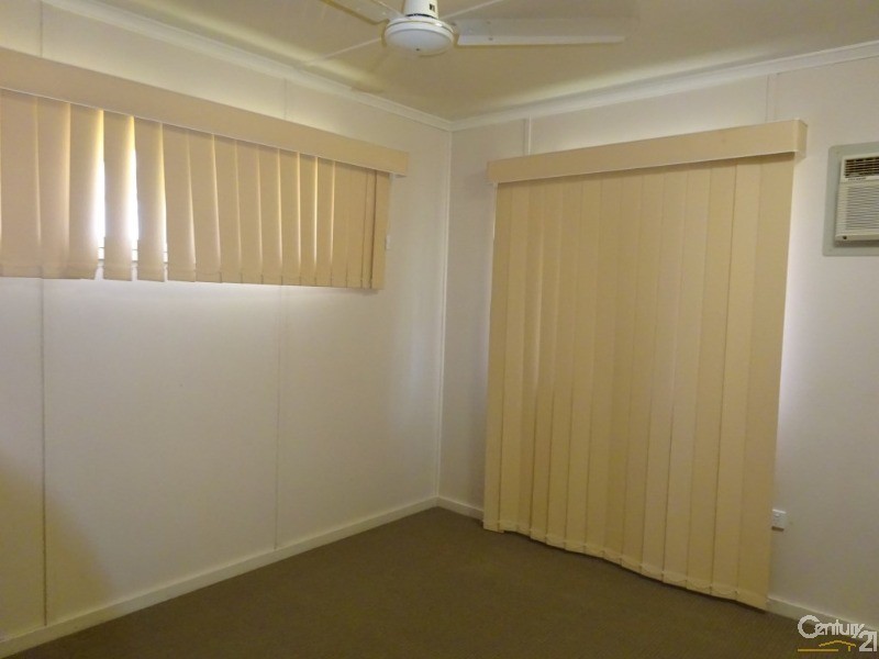 11 Kenealy Street, Aitkenvale QLD 4814