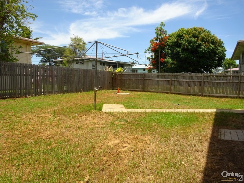 11 Kenealy Street, Aitkenvale QLD 4814