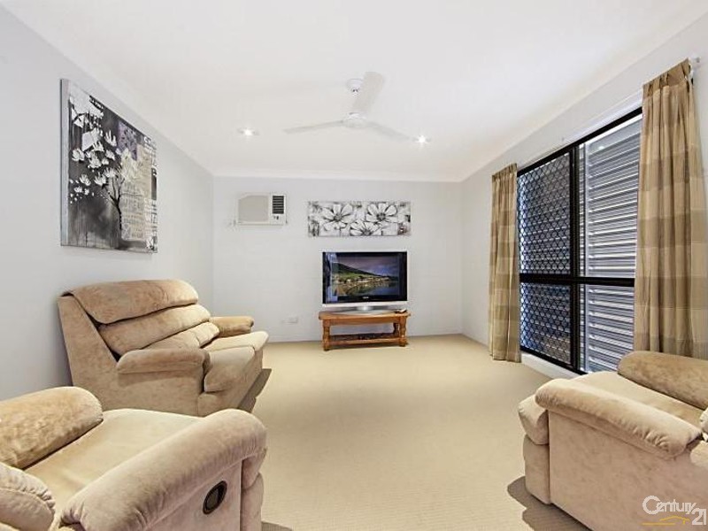 30 Cobham Crescent, Kirwan QLD 4817