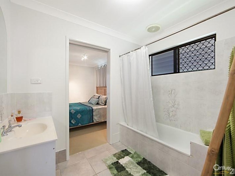 30 Cobham Crescent, Kirwan QLD 4817