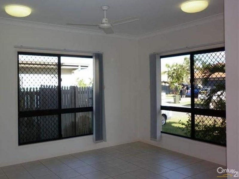- Marchwood Avenue, Kirwan QLD 4817