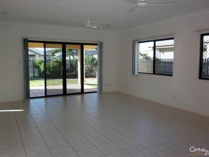 - Marchwood Avenue, Kirwan QLD 4817
