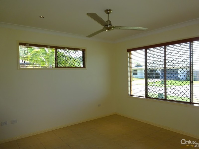 14 St Albans Road, Mount Louisa QLD 4814