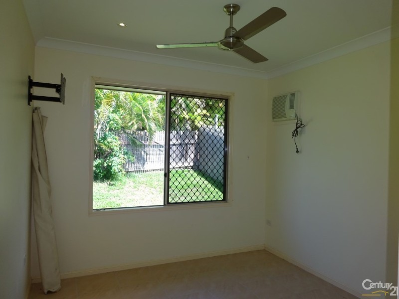 14 St Albans Road, Mount Louisa QLD 4814