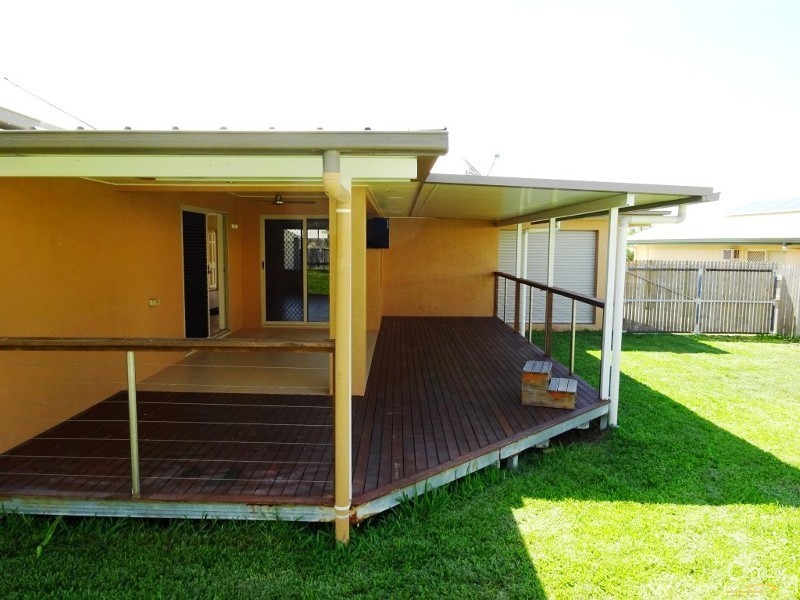 14 St Albans Road, Mount Louisa QLD 4814