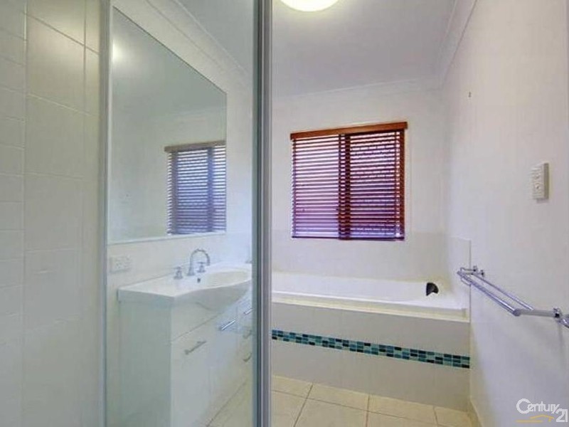 8 Bell Miner Way, Bohle Plains QLD 4817