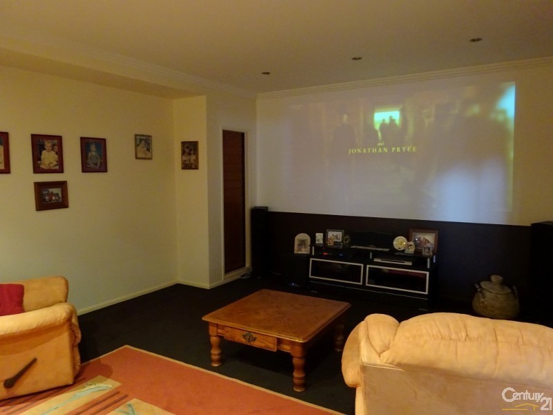 20 Albatross Court, Kirwan QLD 4817