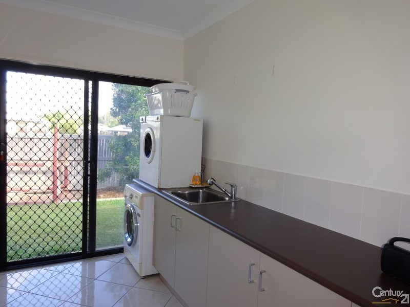 20 Albatross Court, Kirwan QLD 4817