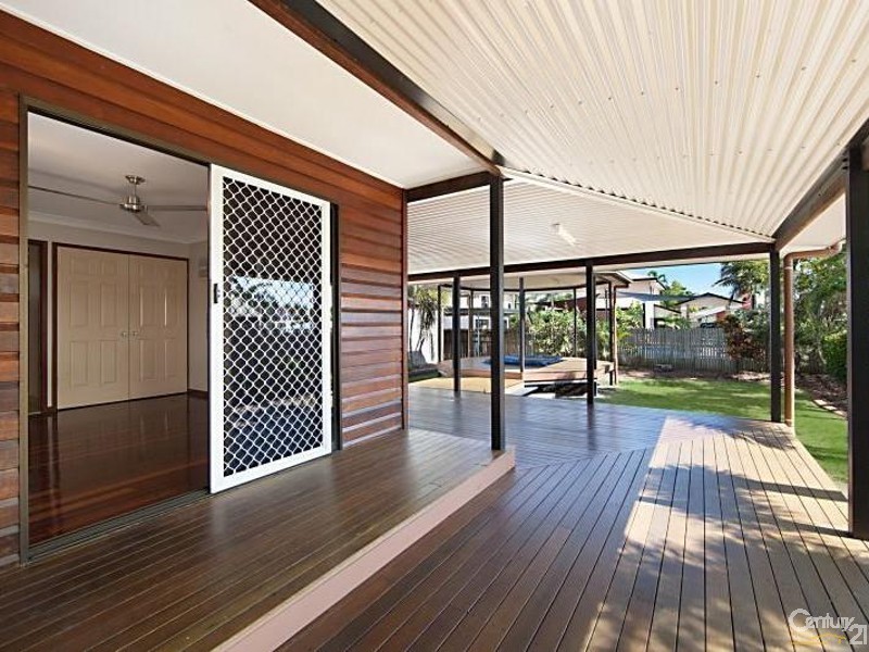 23  Pacific Avenue, Bushland Beach QLD 4818