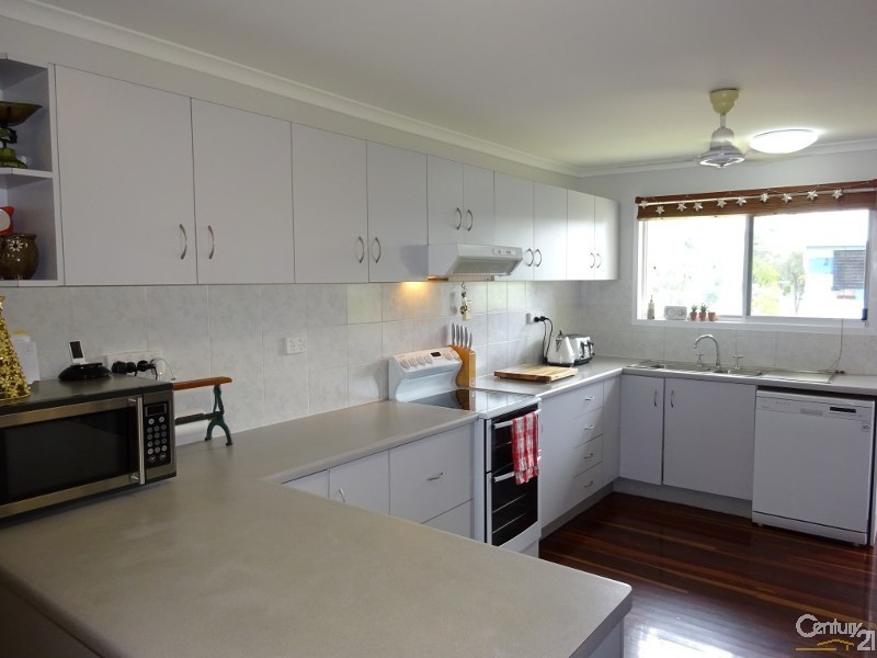 2 Wellesley Drive, Kirwan QLD 4817