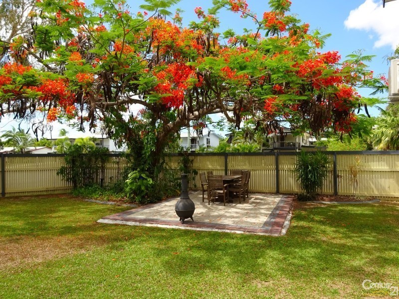 2 Wellesley Drive, Kirwan QLD 4817