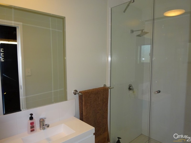 2 Wellesley Drive, Kirwan QLD 4817