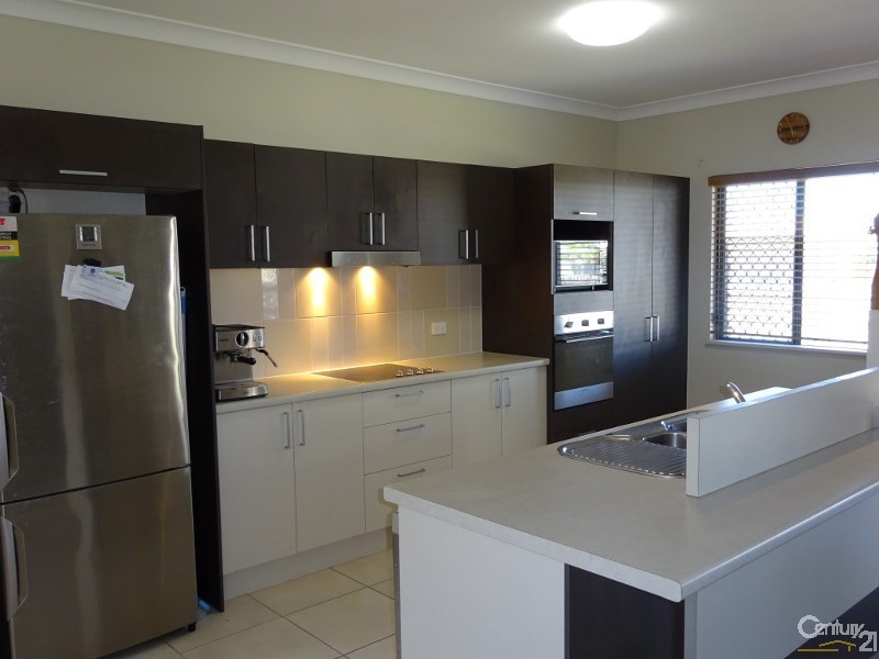 4 Barra Court, Mount Louisa QLD 4814