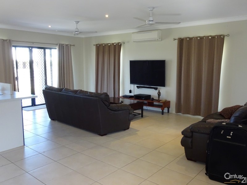 4 Barra Court, Mount Louisa QLD 4814