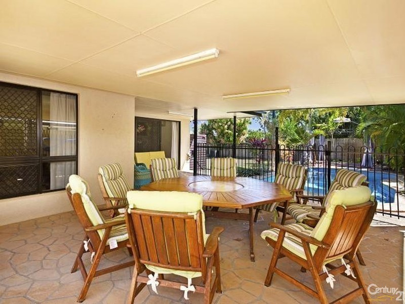 29 Greentree Circuit, Bushland Beach QLD 4818