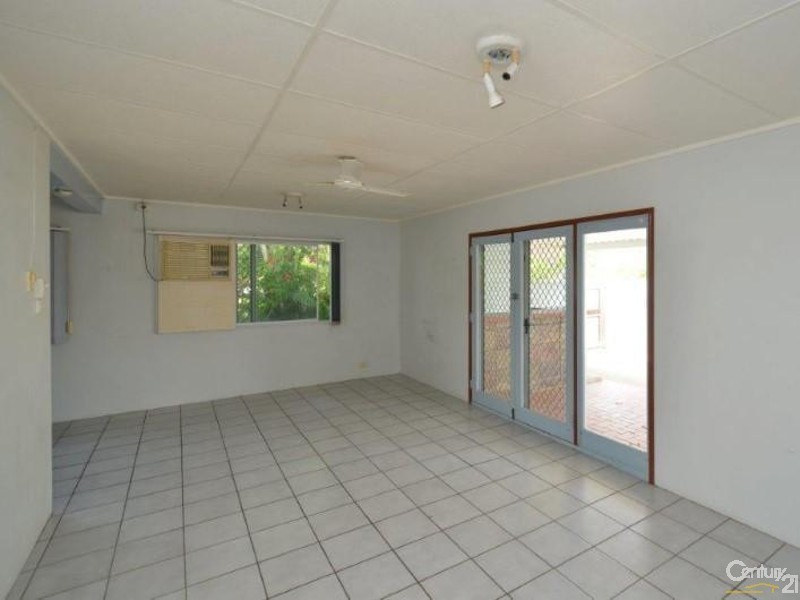 70 Farrell Street, Kirwan QLD 4817