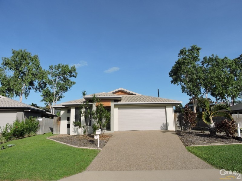 6 Whistler Pocket, Kelso QLD 4815