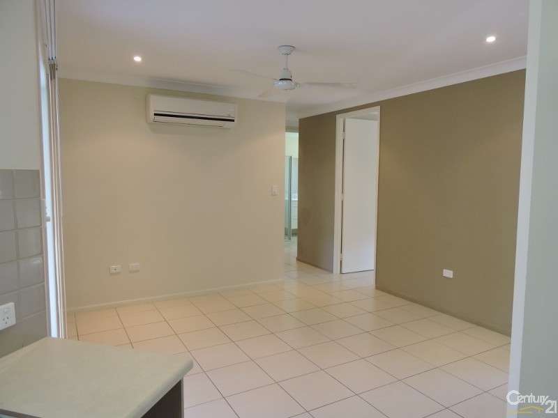 6 Whistler Pocket, Kelso QLD 4815