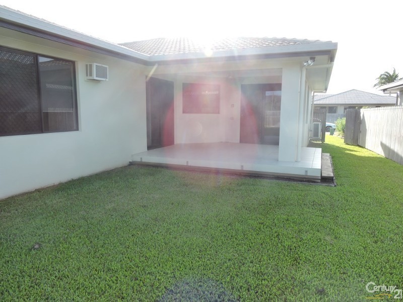 6 Whistler Pocket, Kelso QLD 4815