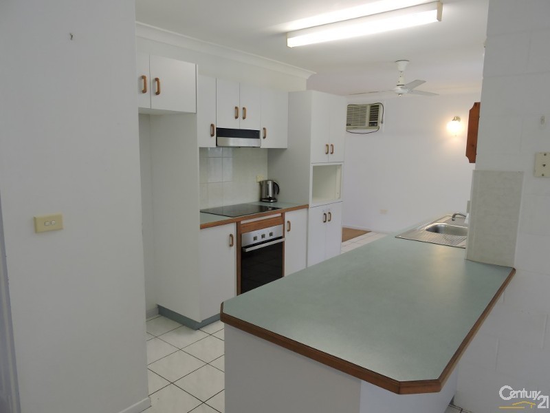 30 Chiquita Avenue, Rasmussen QLD 4815
