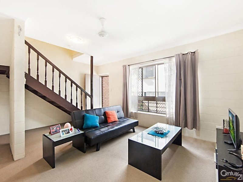 2/16 Cowley Street, West End QLD 4810