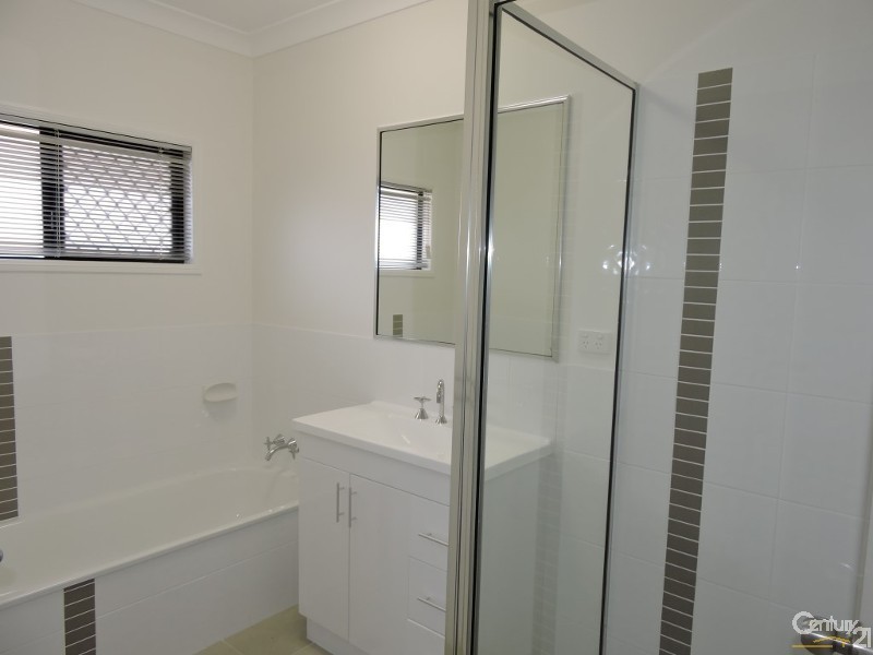 51 Sunhaven Boulevard, Burdell QLD 4818