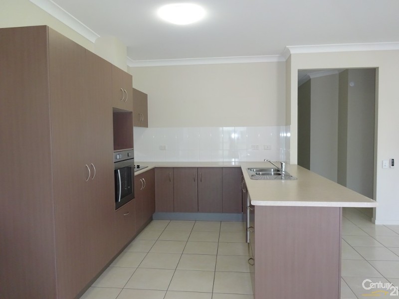 2 Benedore Street, Rasmussen QLD 4815