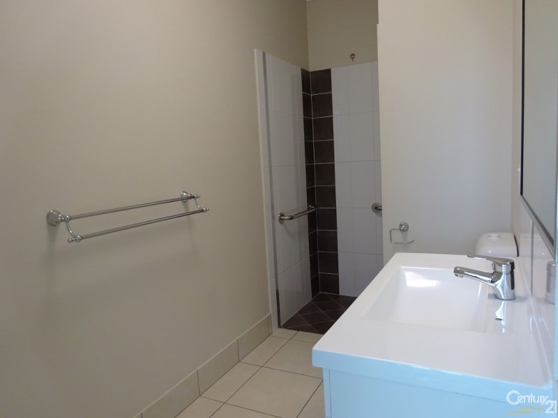 2 Benedore Street, Rasmussen QLD 4815
