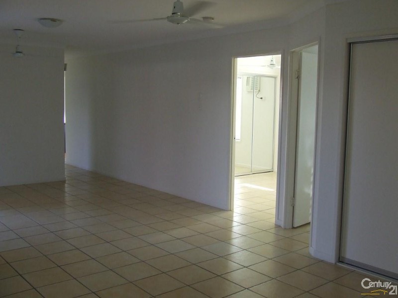14 Fitzgerald Crescent, Kirwan QLD 4817