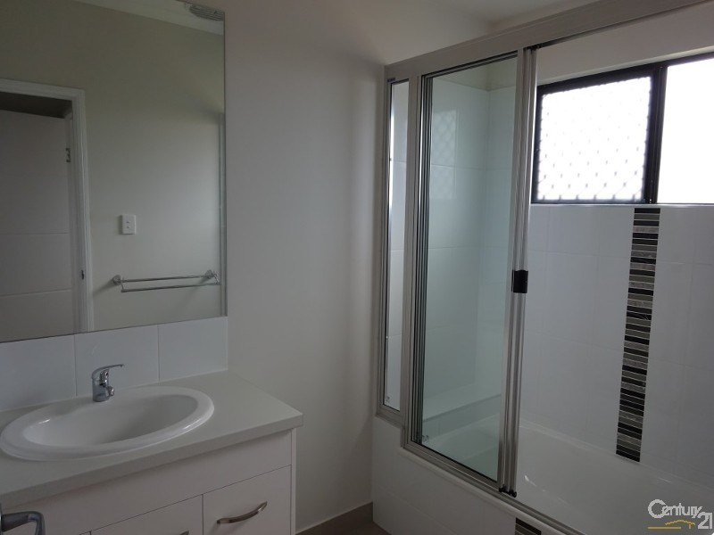 88 Willowbank Drive, Kirwan QLD 4817