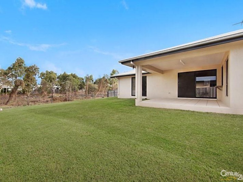 17 Minstrel Court, Bushland Beach QLD 4818