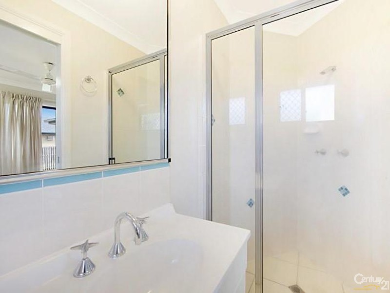 17 Minstrel Court, Bushland Beach QLD 4818